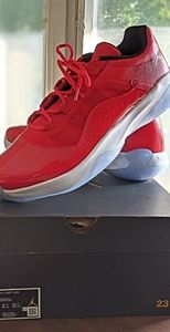 Air Jordan 11 CMFT Low